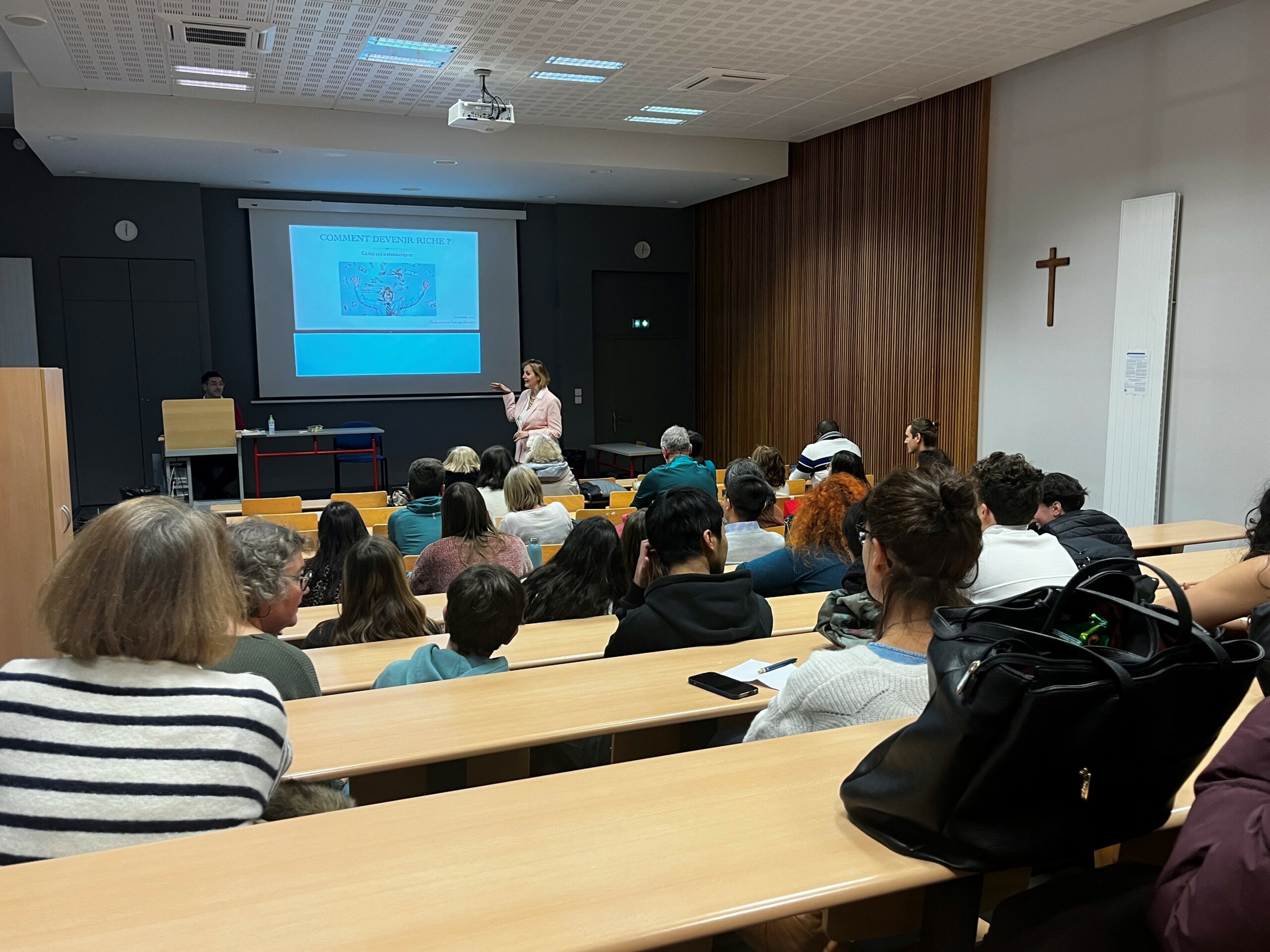 Lire la suite à propos de l’article Conférence de mathématiques : comment devenir riche